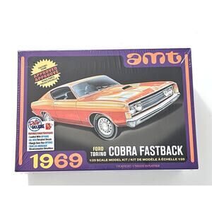 AMT 1969 Ford Torino Cobra Fastback MODEL
